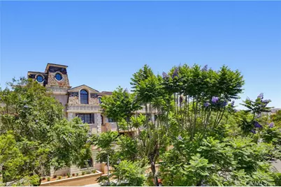 855 N Croft Avenue #302, Los Angeles, CA 90069 - Photo 5