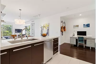 855 N Croft Avenue #302, Los Angeles, CA 90069 - Photo 19
