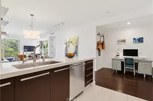 855 N Croft Ave, Los Angeles, CA 90069 - Photo 19