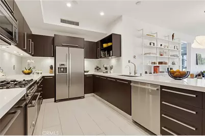 855 N Croft Avenue #302, Los Angeles, CA 90069 - Photo 15