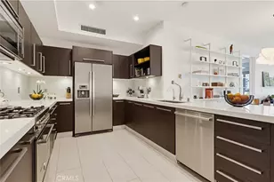 855 N Croft Ave, Los Angeles, CA 90069 - Photo 15