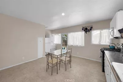 955 E 2nd, Long Beach, CA 90802 - Photo 17