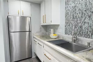 13621 Alderwood Ln, Seal Beach, CA 90740 - Photo 23