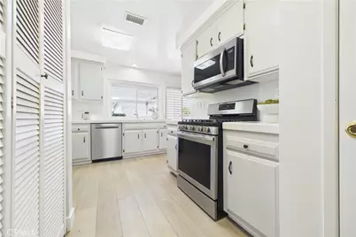 11466 Shippigan Way, Cypress, CA 90630 - Photo 19