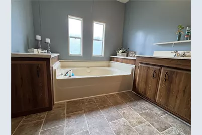 10681 Oak Street #58, Los Alamitos, CA 90720 - Photo 17