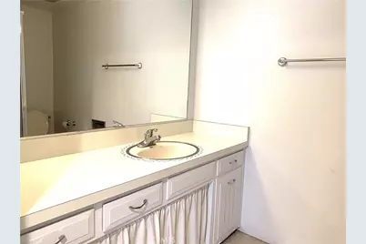 1950 McKinney Way, M15-11J, Seal Beach, CA 90740 - Photo 15