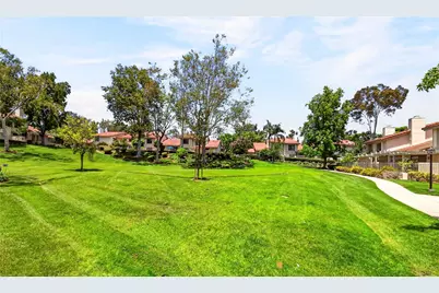 949 Creekside Drive, Fullerton, CA 92833 - Photo 25