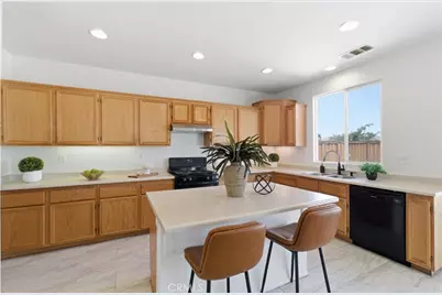 12324 Alcorn, Victorville, CA 92392 - Photo 5