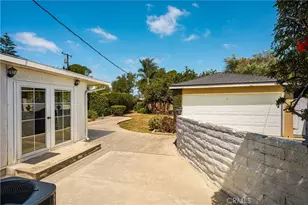 2687 Riverside, Costa Mesa, CA 92627 - Photo 17