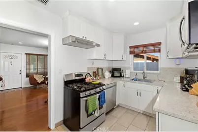 618 W 21st, Long Beach, CA 90806 - Photo 9