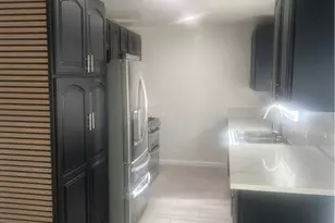 7606 1/4 Crenshaw Blvd, Los Angeles, CA 90043 - Photo 1