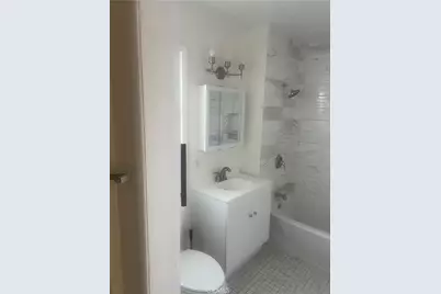 7606 1/4 Crensaw Boulevard, Los Angeles, CA 90043 - Photo 23