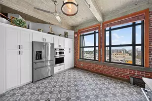 100 W 5th St, Long Beach, CA 90802 - Photo 9