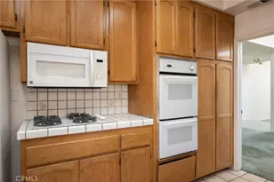 21420 S Perry St, Carson, CA 90745 - Photo 13
