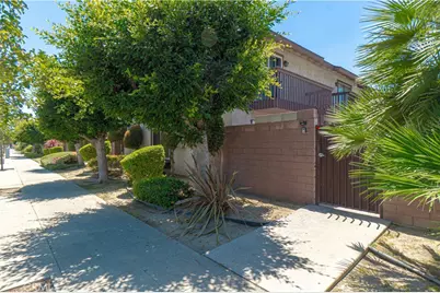 2231 Santa Fe #13, Long Beach, CA 90810 - Photo 3