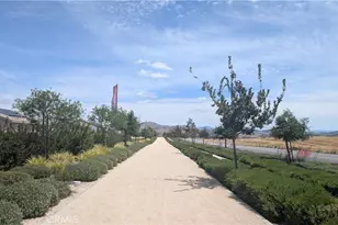 32223 Najar Ln, Menifee, CA 92584 - Photo 13