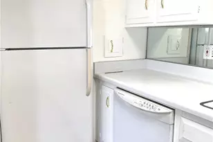 1560 Interlachen Rd M12-66K, Seal Beach, CA 90740 - Photo 13