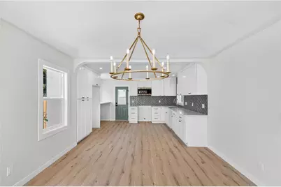 7611 S Hobart, Los Angeles, CA 90047 - Photo 5