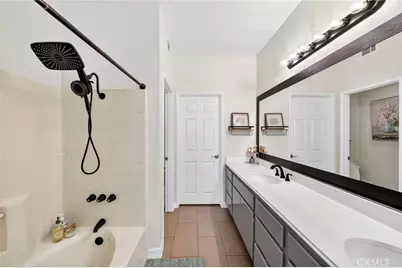 1099 S San Marino, Anaheim, CA 92808 - Photo 13