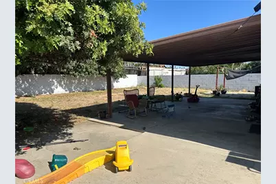 14158 Linnett, Moreno Valley, CA 92553 - Photo 13