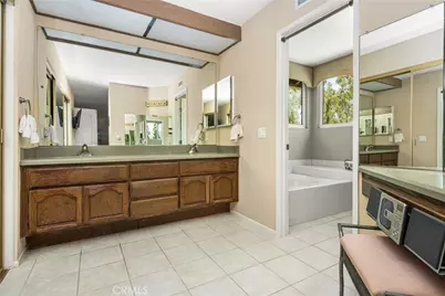 186 S Donna Court, Anaheim Hills, CA 92807 - Photo 31