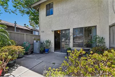 956 S Downey Place, Anaheim, CA 92804 - Photo 17