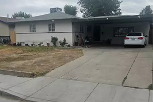 3216 Laurel, Bakersfield, CA 93304 - Photo 3