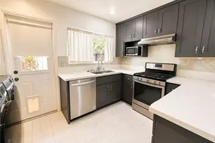 203 N Kodiak St, Anaheim, CA 92807 - Photo 7