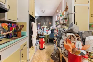 10261 D Este, Anaheim, CA 92804 - Photo 9
