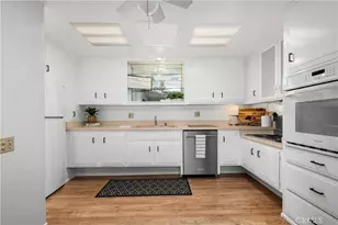 1562 Golden Rain Rd, Seal Beach, CA 90740 - Photo 15