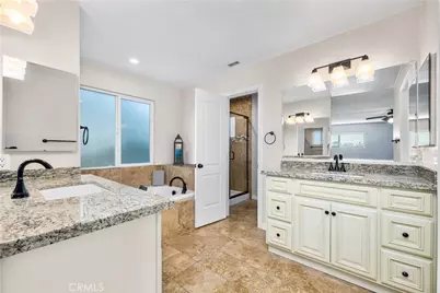 10211 Aqueduct Drive, Cypress, CA 90630 - Photo 21