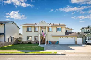 10211 Aqueduct Dr, Cypress, CA 90630 - Photo 5