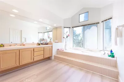 18817 Jeffrey Avenue, Cerritos, CA 90703 - Photo 23