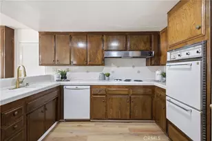 537 Redlands, Claremont, CA 91711 - Photo 15