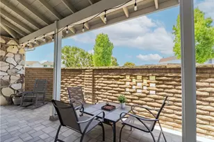 11389 Nayshon Ct, Cypress, CA 90630 - Photo 25