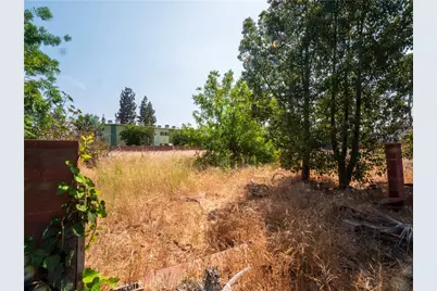 9281 Dorrington, Pacoima, CA 91331 - Photo 53
