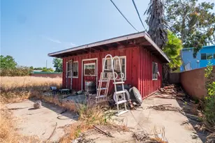 9281 Dorrington, Pacoima, CA 91331 - Photo 59