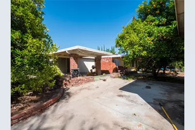 9281 Dorrington, Pacoima, CA 91331 - Photo 43
