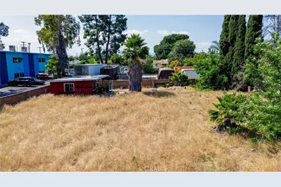 9281 Dorrington, Pacoima, CA 91331 - Photo 57