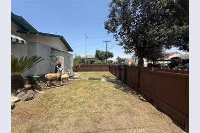7651 Miramonte, Los Angeles, CA 90001 - Photo 7