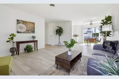 15852 Tullow, Huntington Beach, CA 92647 - Photo 9