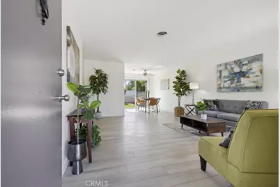 15852 Tullow, Huntington Beach, CA 92647 - Photo 5