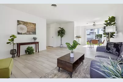 15852 Tullow, Huntington Beach, CA 92647 - Photo 9