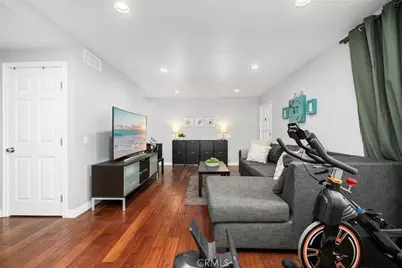 10018 Bloomfield, Cypress, CA 90630 - Photo 9