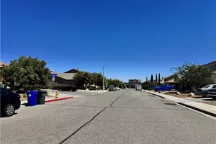 10983 Bayshore St, Victorville, CA 92392 - Photo 21