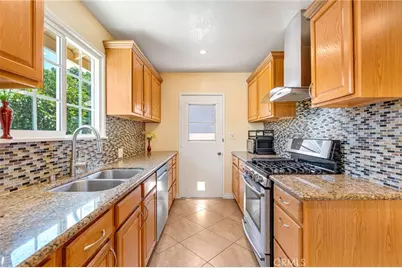 20608 Valerio, Winnetka, CA 91306 - Photo 17