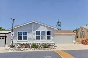 23301 Ridge Route, Laguna Hills, CA 92653 - Photo 31