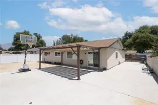 1625 Jason Ct, Redlands, CA 92374 - Photo 17