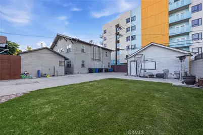 1411 Elm Avenue, Long Beach, CA 90813 - Photo 31