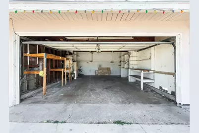 9892 Chanticleer, Anaheim, CA 92804 - Photo 27
